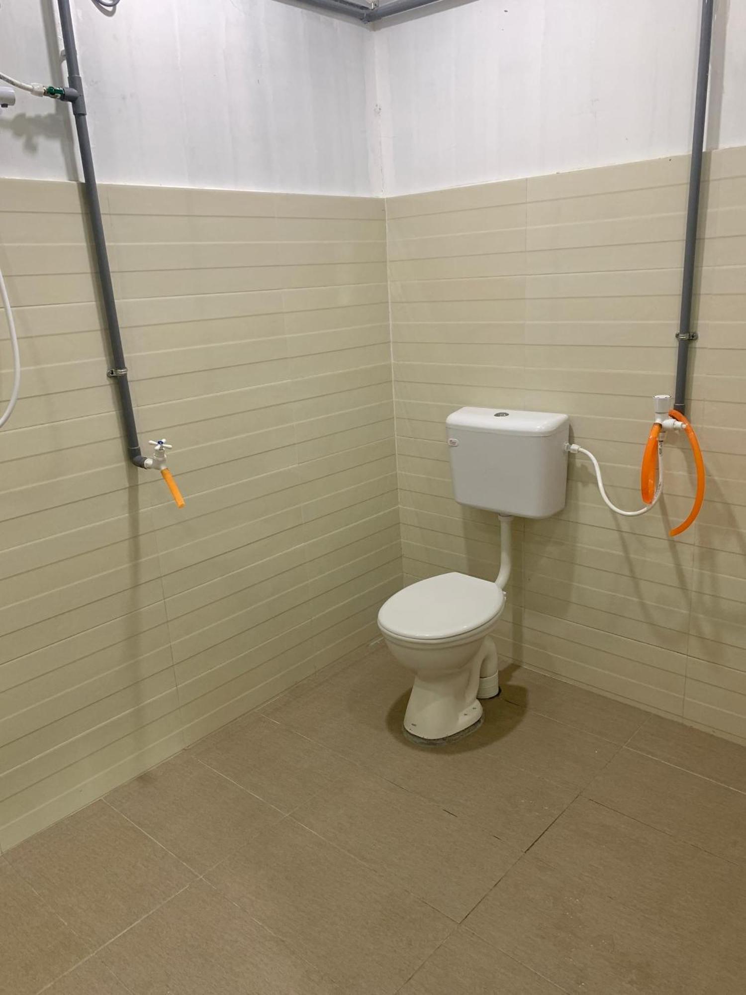 Tiara Inn Homestay 2 Tingkat Pontian Johor Pontian Besar ภายนอก รูปภาพ